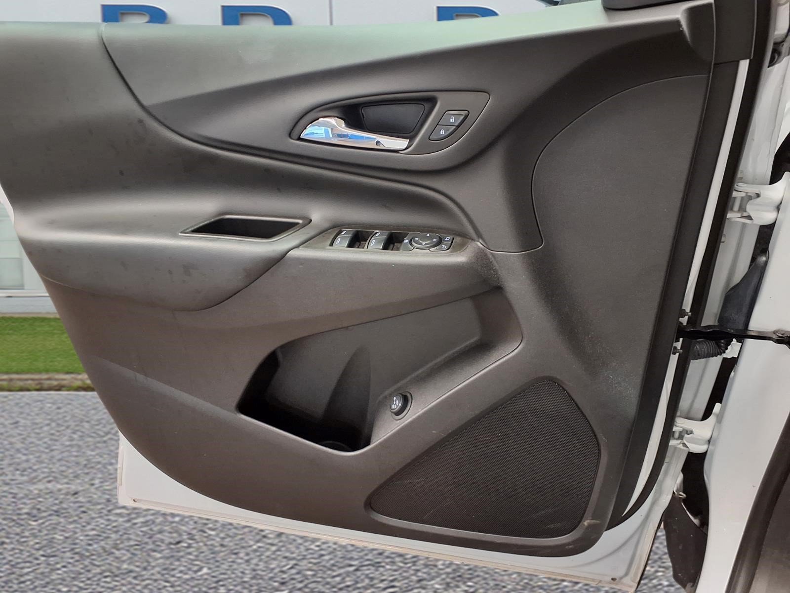 Certified 2024 Chevrolet Equinox LT w/ LPO, Floor Liner Package FWD image 11