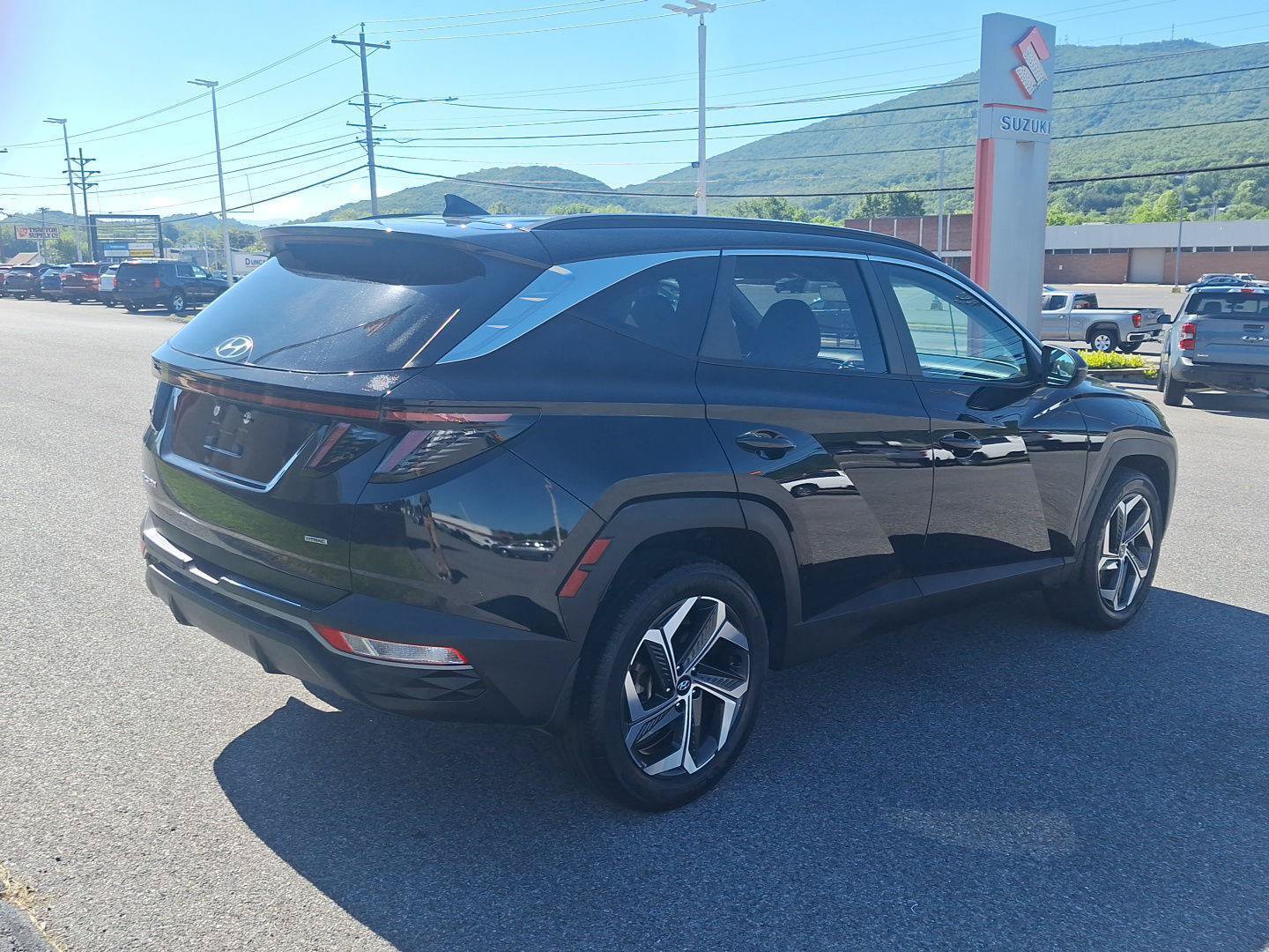 Used 2023 Hyundai Tucson SEL w/ Convenience Package AWD/4WD image 3