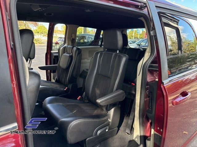 Used 2019 Dodge Grand Caravan SXT image 36