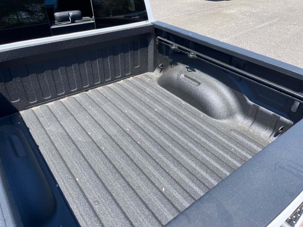 New 2026 RAM 1500 Laramie w/ Night Edition AWD/4WD image 42