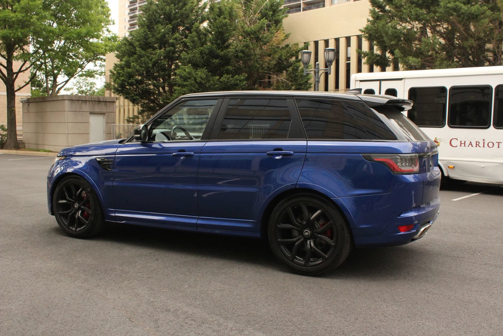 Used 2019 Land Rover Range Rover Sport SVR AWD/4WD image 9