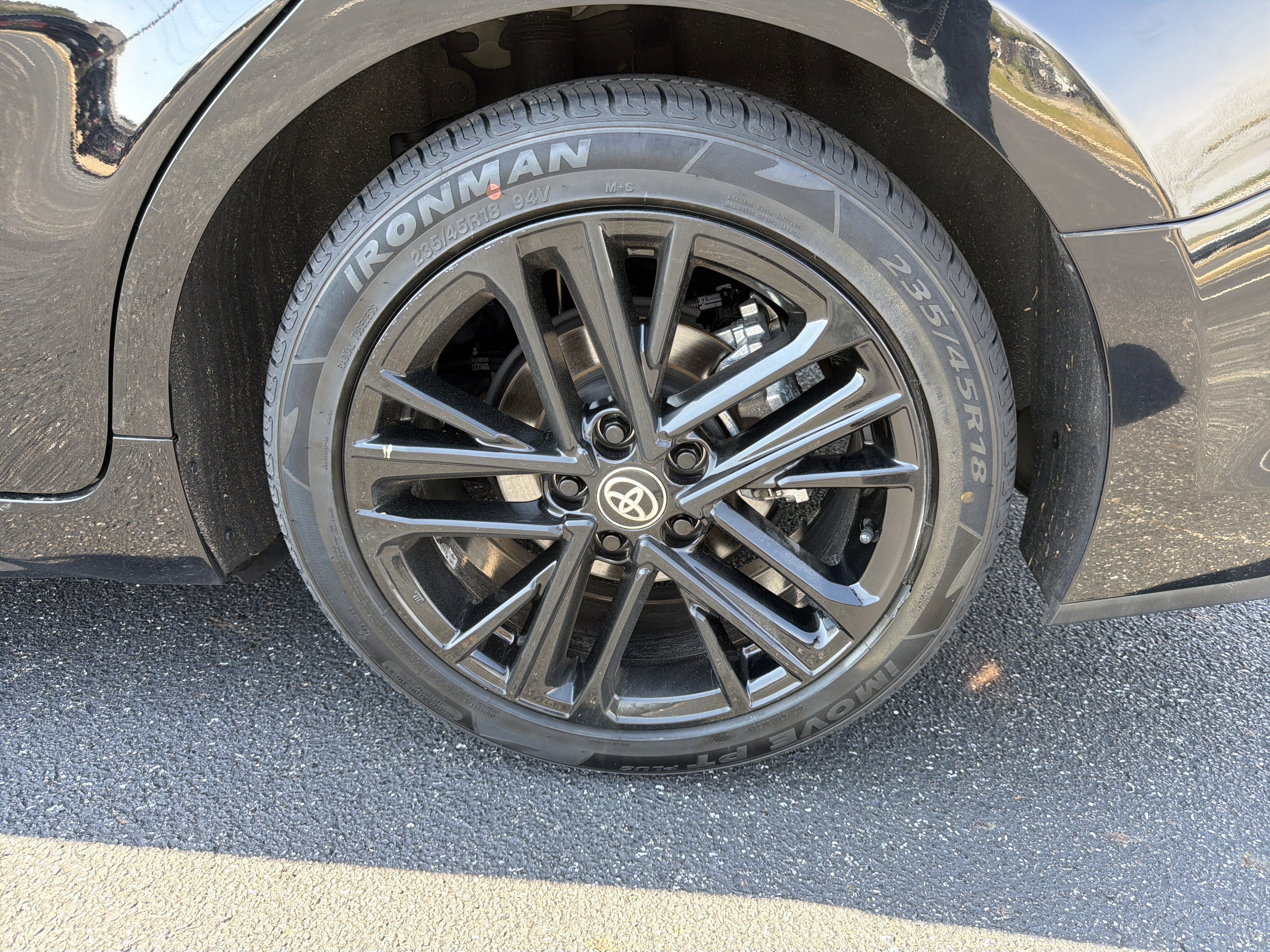 Used 2025 Toyota Camry SE image 19