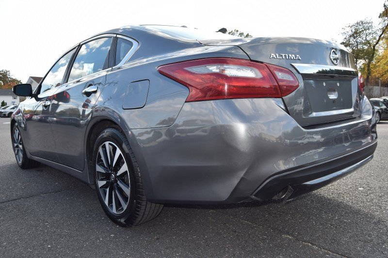 Used 2018 Nissan Altima 2.5 SV image 8