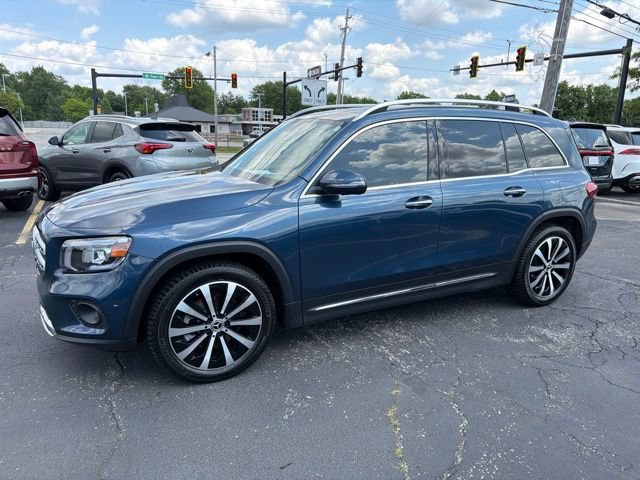 Used 2023 Mercedes-Benz GLB 250 4MATIC image 3
