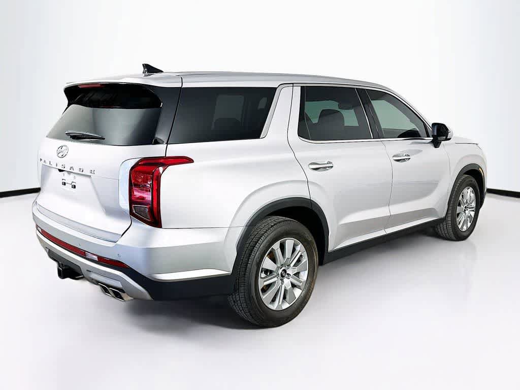 Used 2025 Hyundai Palisade SE FWD image 24