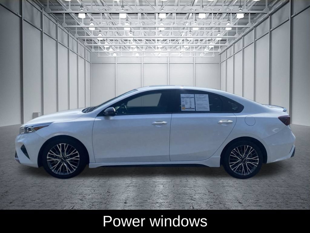 Used 2024 Kia Forte GT-Line w/ GT-Line Premium Package FWD image 8