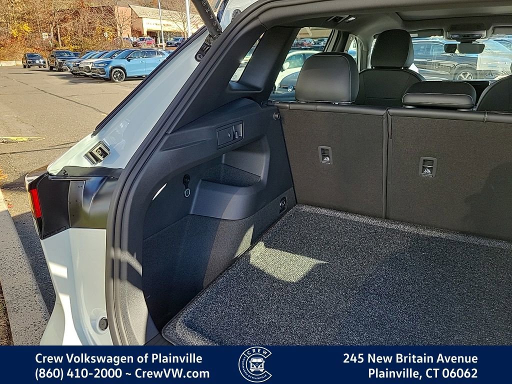 New 2026 Volkswagen Tiguan SE R-Line image 50