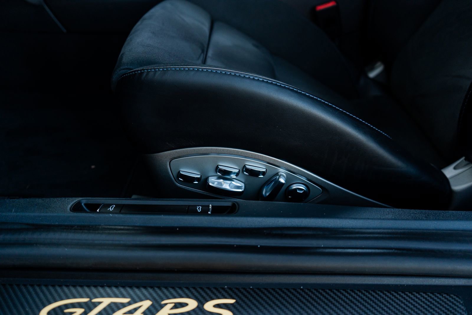 Used 2023 Porsche 718 Cayman GT4 RS RWD image 27