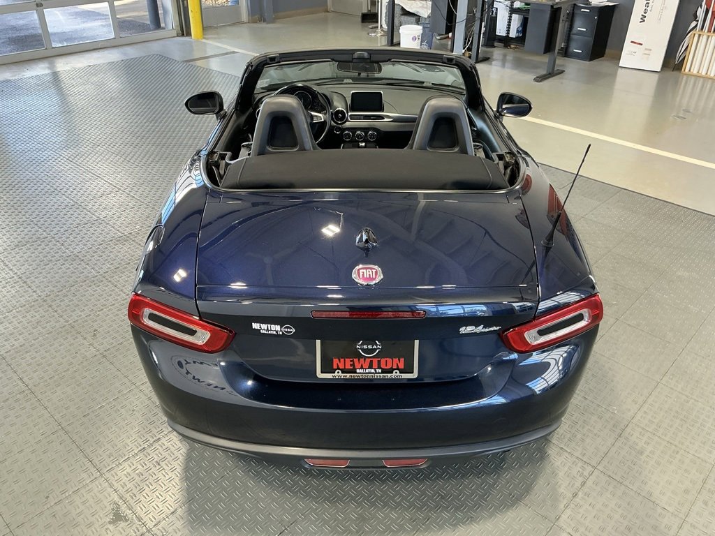 Used 2020 FIAT 124 Spider Classica w/ Technology Group image 12