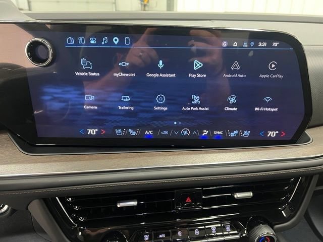 New 2026 Chevrolet Suburban High Country AWD/4WD image 9