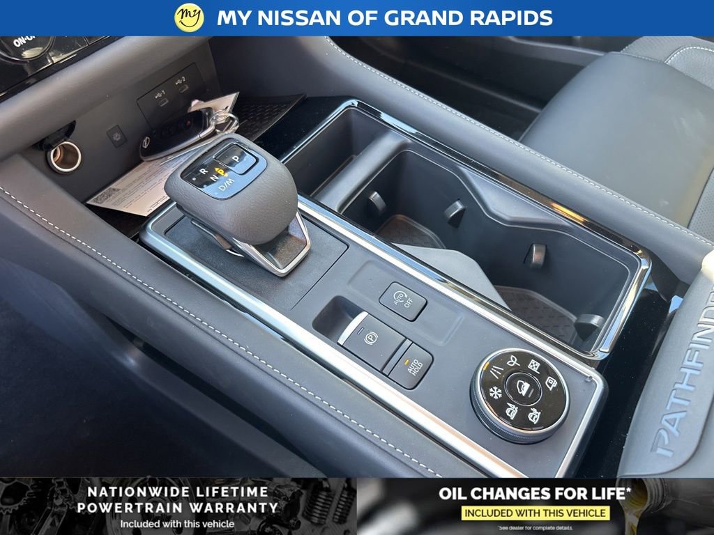 New 2026 Nissan Pathfinder SL image 20