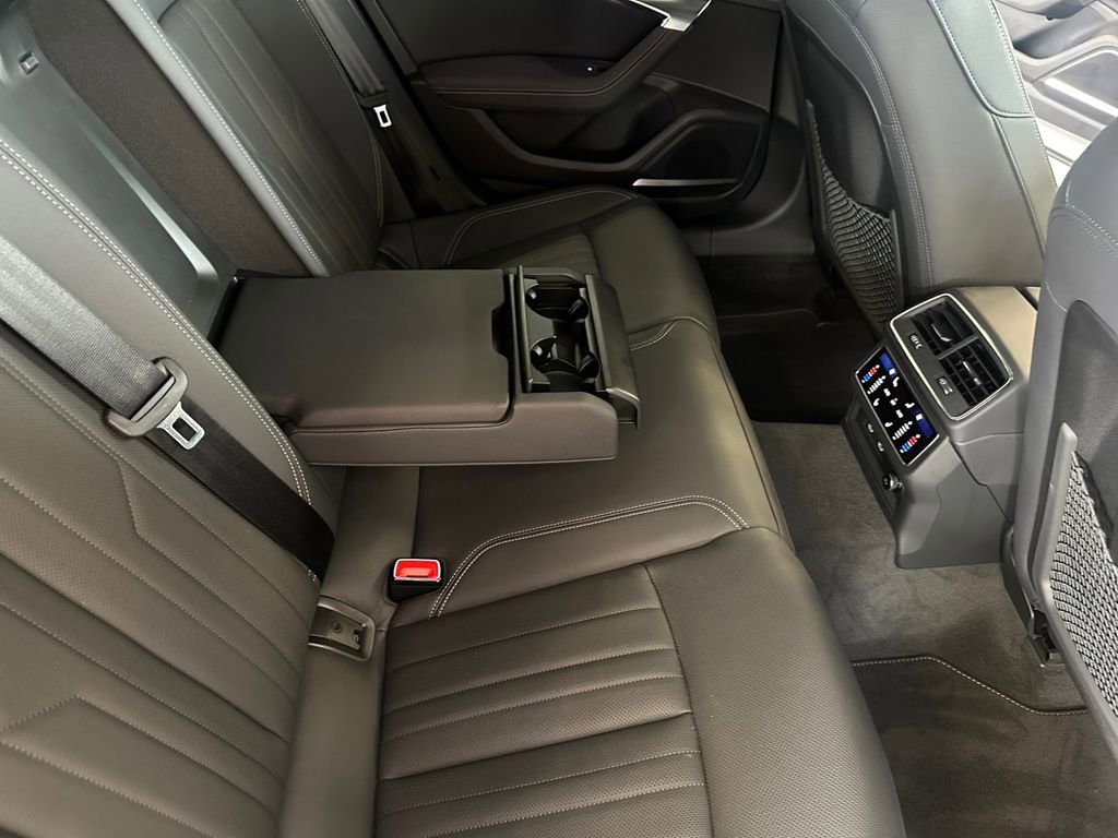 Used 2025 Audi A6 Premium Plus image 17