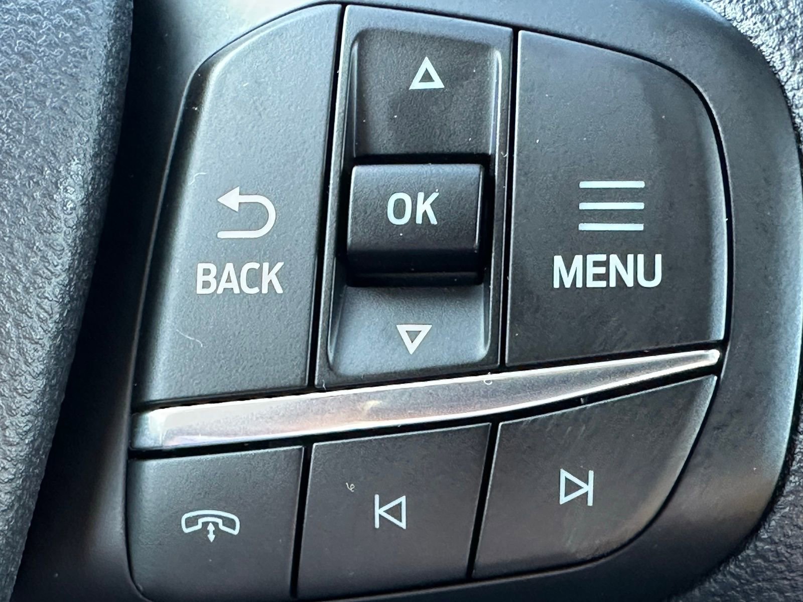 Used 2025 Ford Escape Active FWD image 12