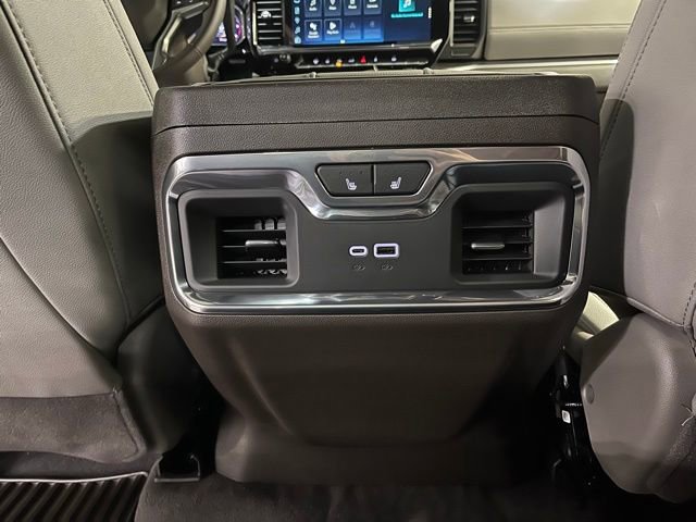 Used 2026 Chevrolet Silverado 3500 LTZ w/ LTZ Convenience Package AWD/4WD image 24
