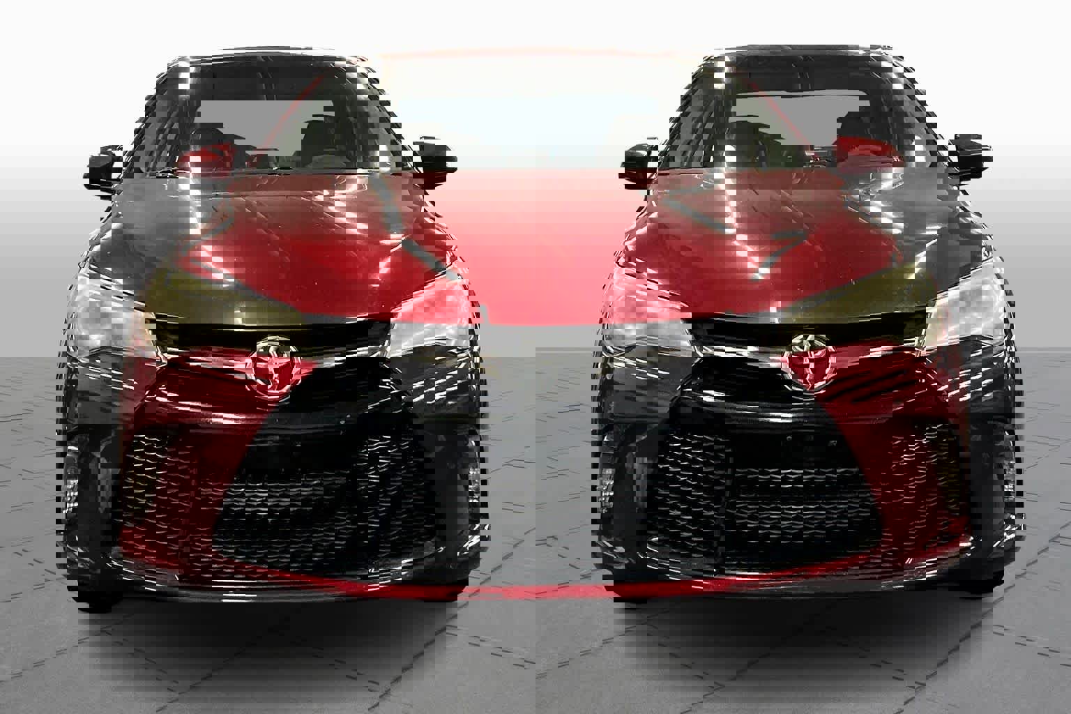 Used 2017 Toyota Camry SE w/ Protection Package (Q2) image 3