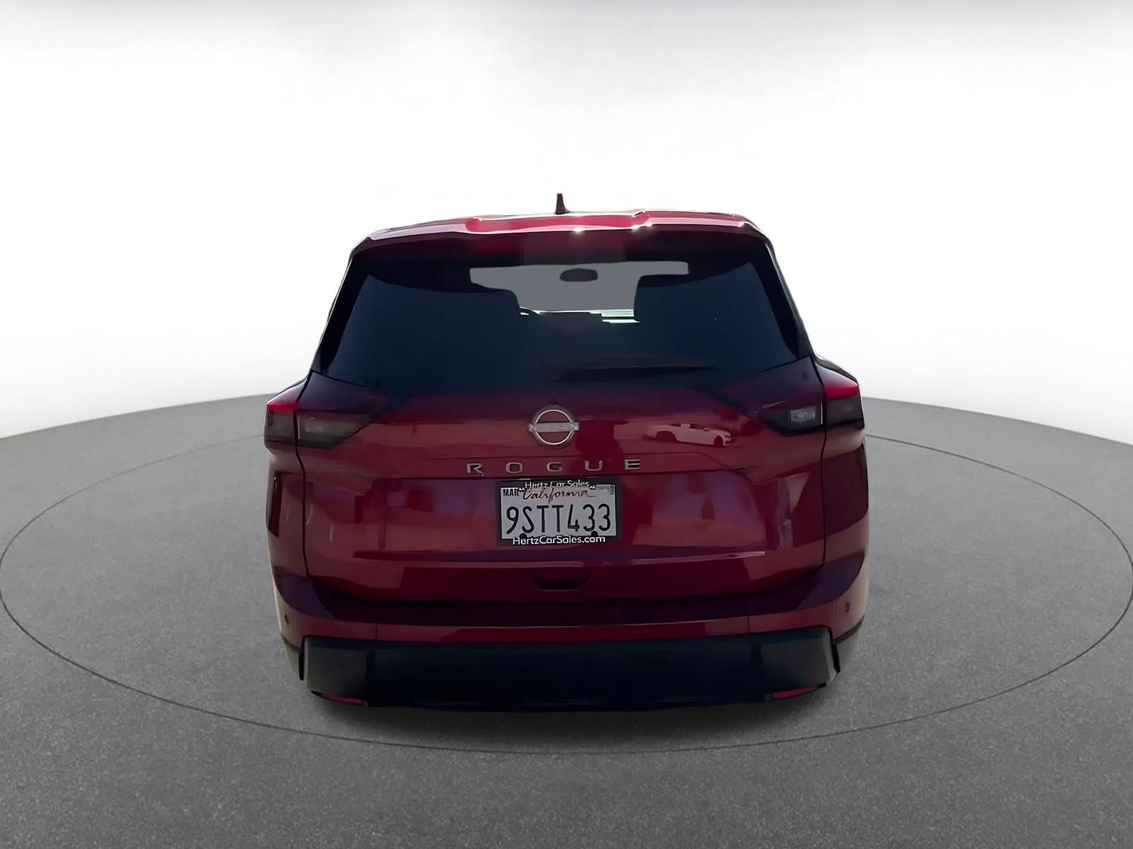 Used 2025 Nissan Rogue SV FWD image 12