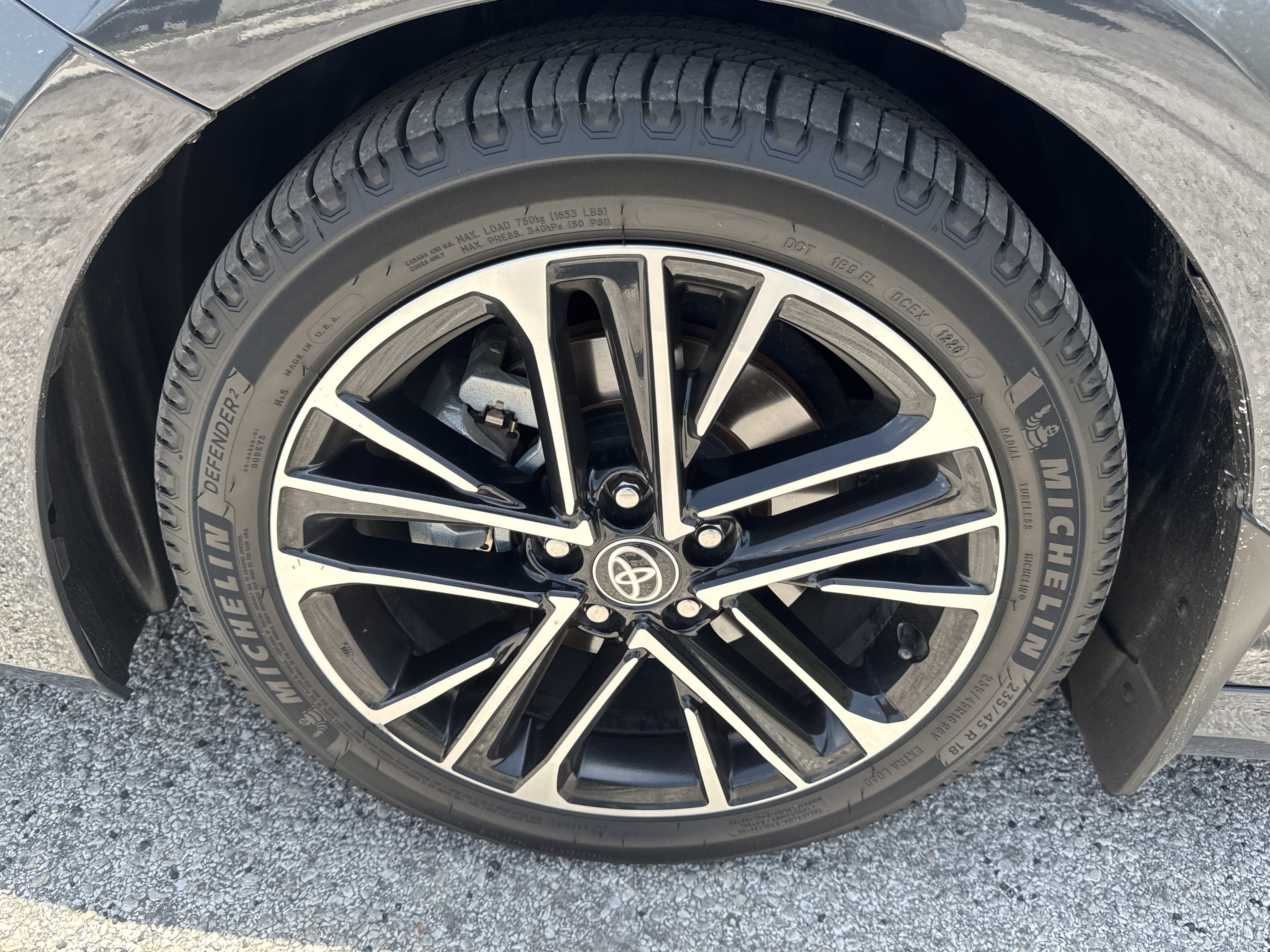 Used 2025 Toyota Camry XLE FWD image 9