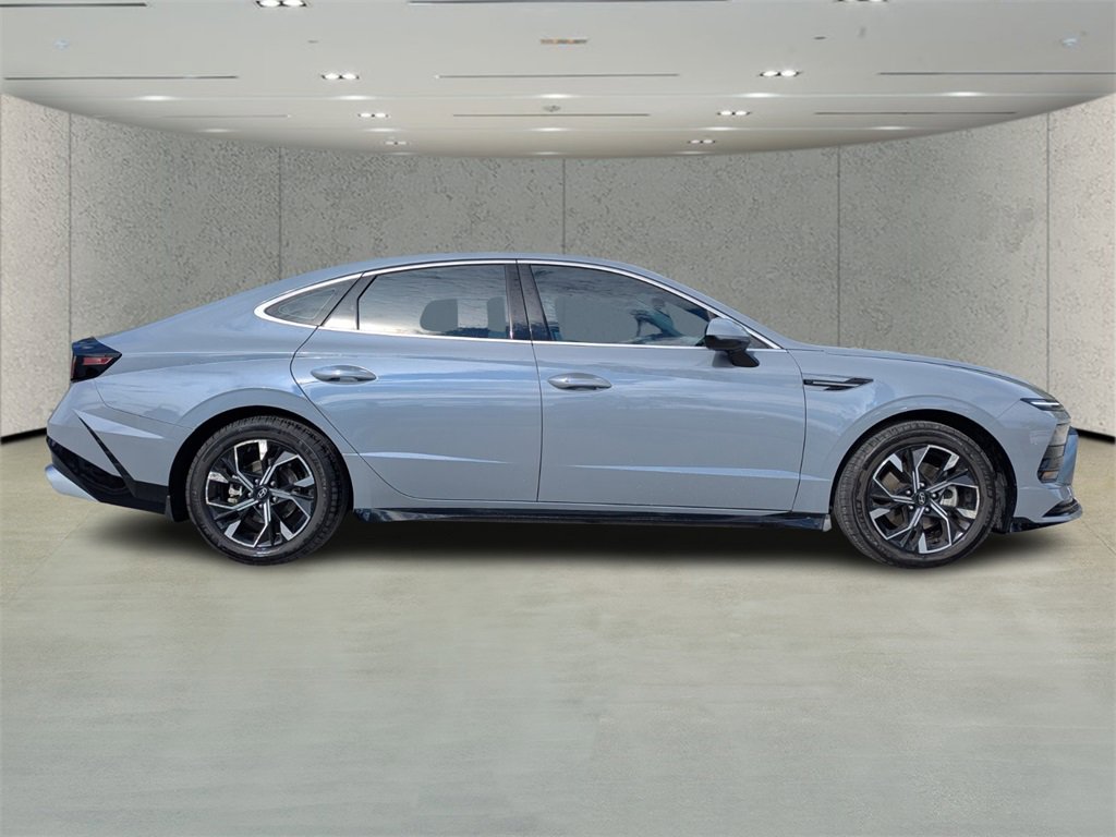 Used 2024 Hyundai Sonata SEL video 2