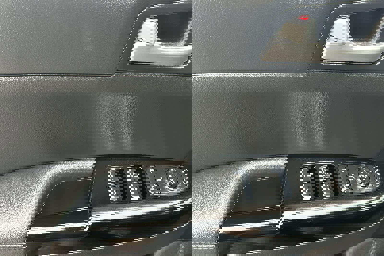 Used 2021 Kia Sportage EX image 13