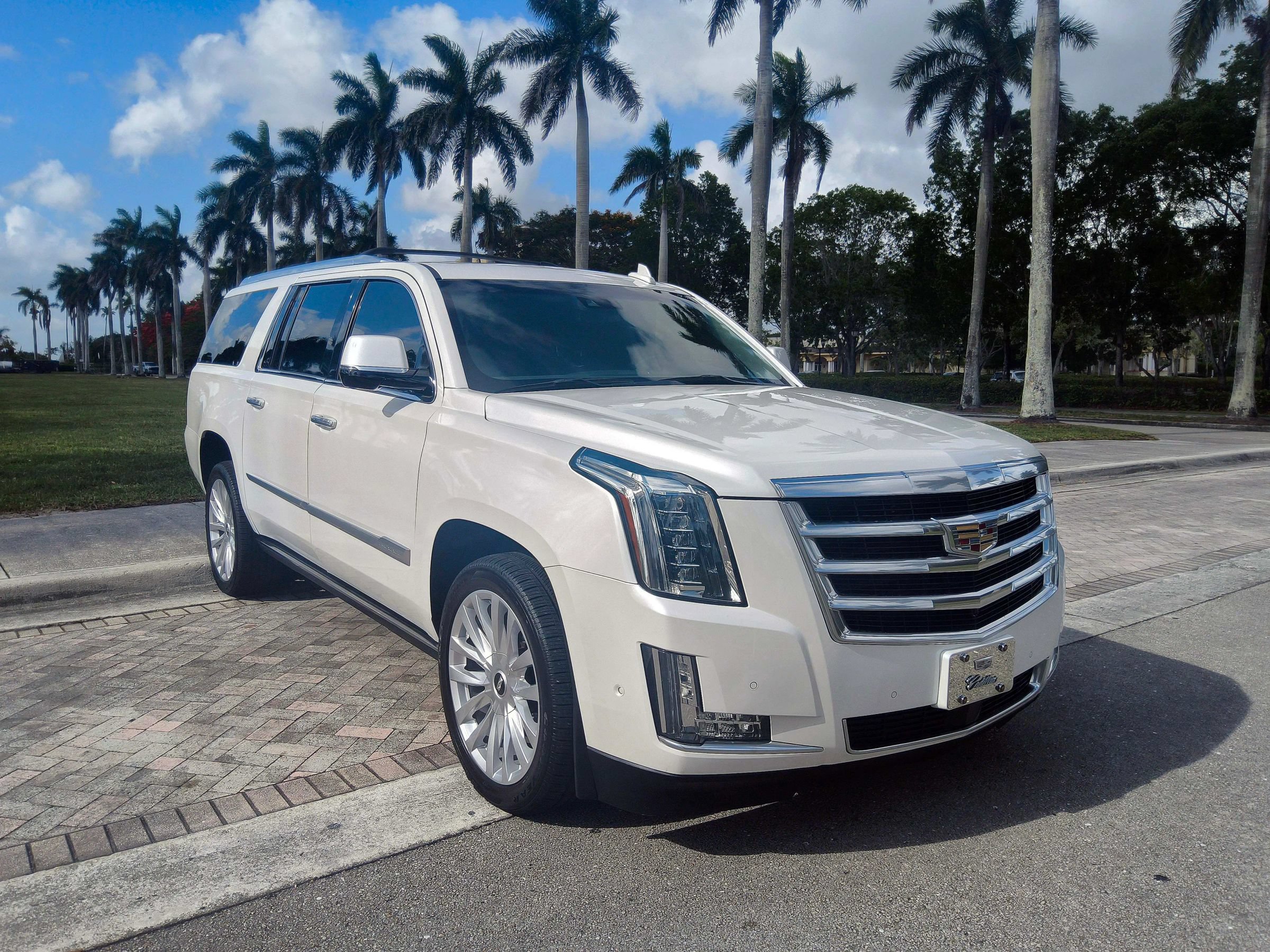 Used 2018 Cadillac Escalade ESV Premium Luxury