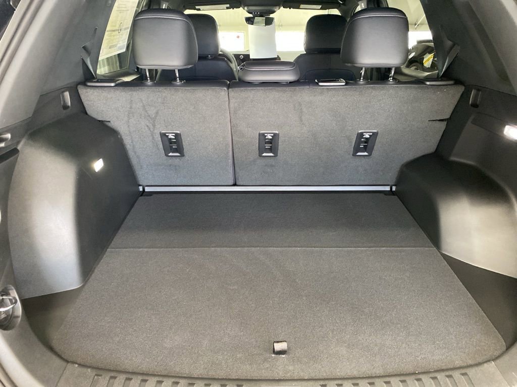 New 2026 Chevrolet Equinox LT w/ Convenience Package II AWD/4WD image 13