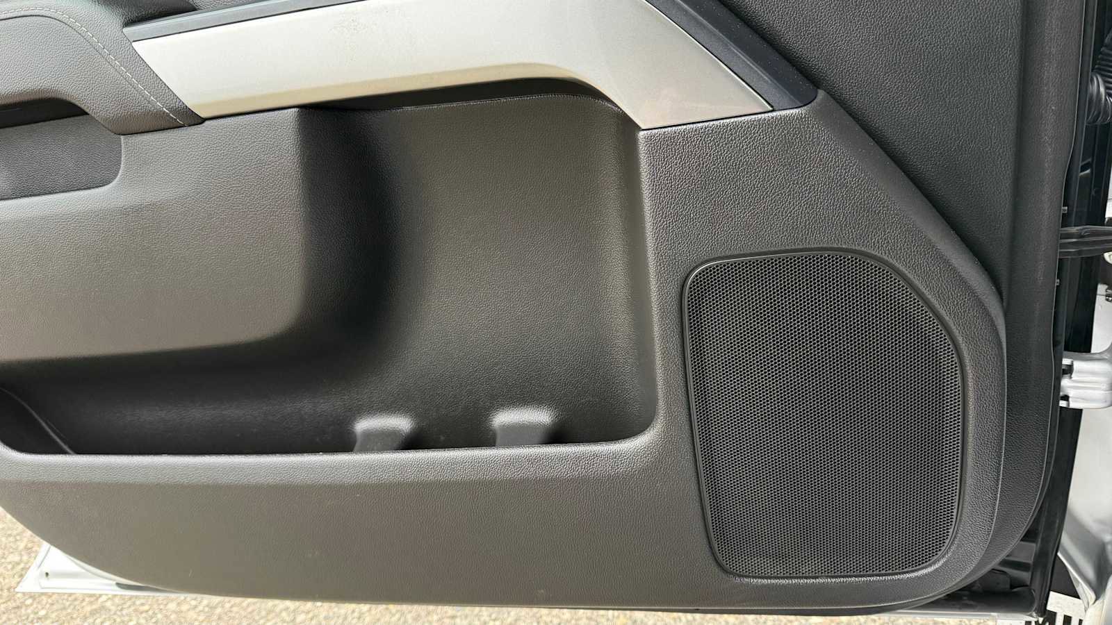 Used 2018 Chevrolet Silverado 1500 LT w/ All Star Edition image 13