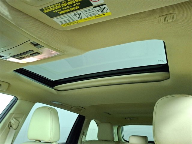 Used 2019 Toyota Highlander XLE image 18