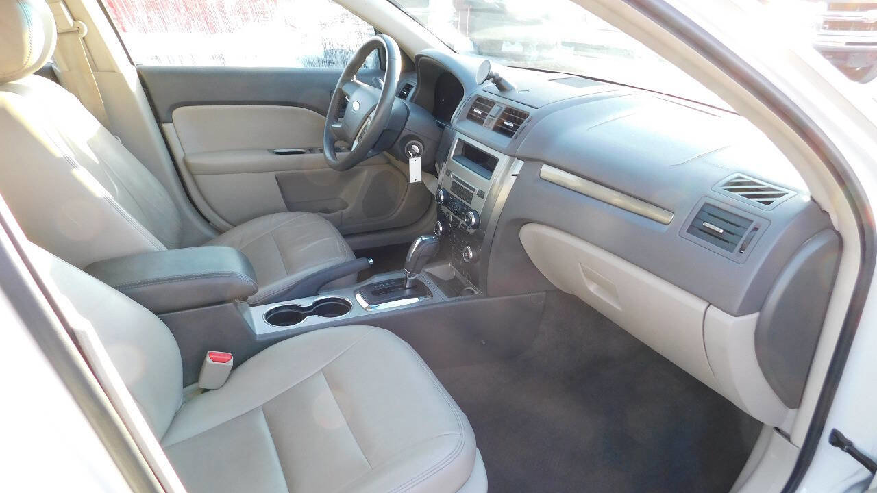 Used 2012 Ford Fusion SEL image 11