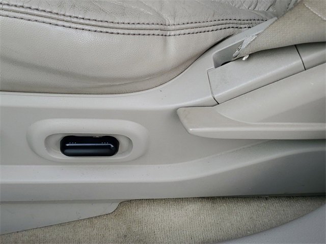 Used 2010 Ford Edge Limited image 22