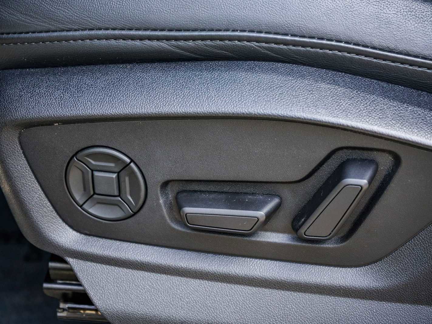 Used 2023 Audi Q7 Premium Plus w/ Premium Plus Package image 21