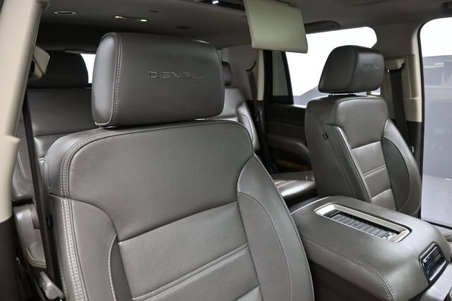 Used 2017 GMC Yukon Denali w/ Open Road Package AWD/4WD image 32