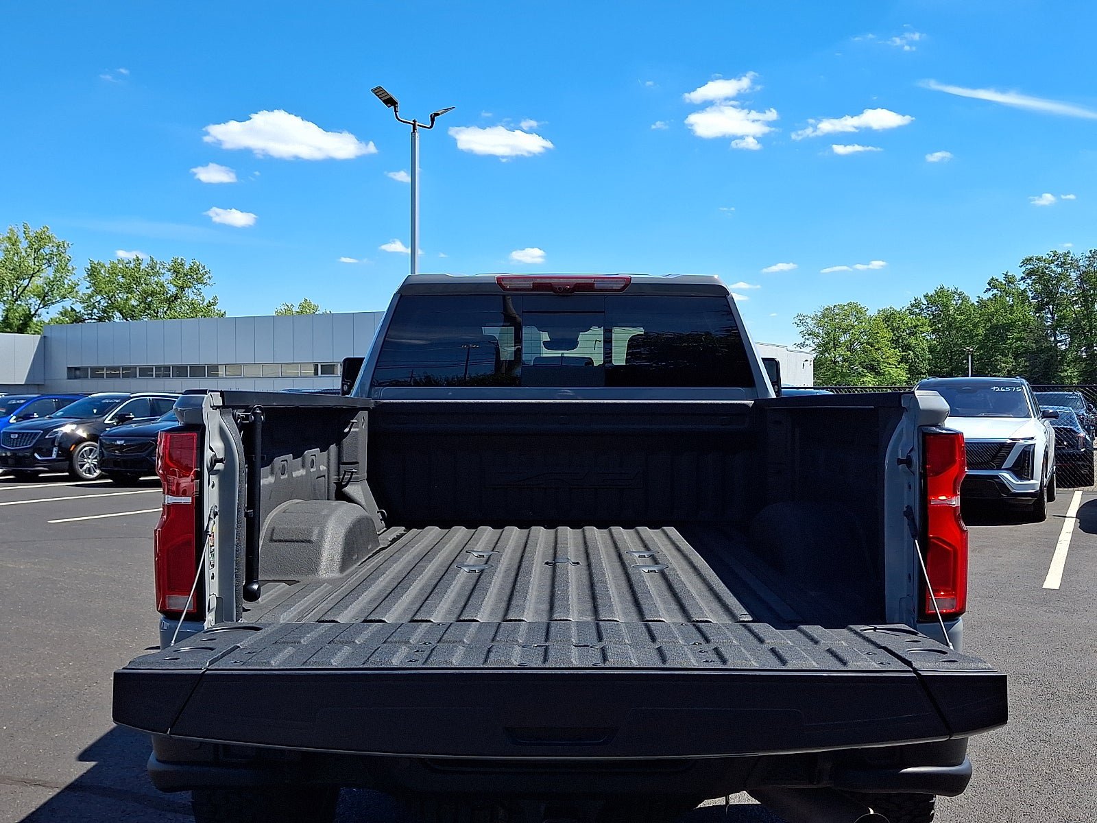 Used 2024 Chevrolet Silverado 2500 ZR2 w/ ZR2 Bison Edition AWD/4WD image 29