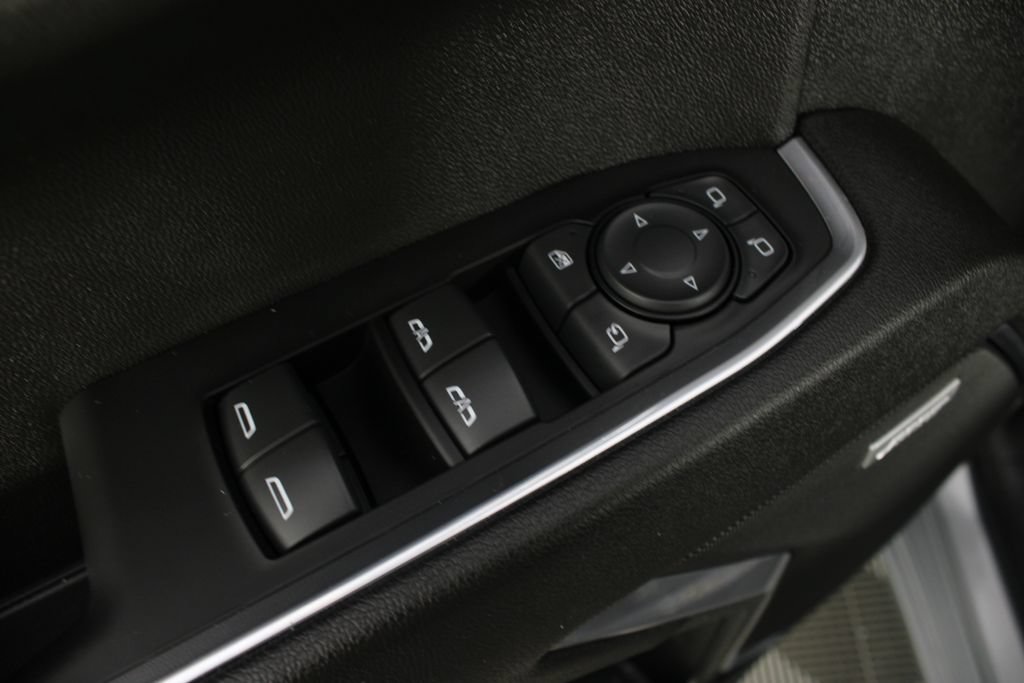 Used 2023 Chevrolet Silverado 1500 LTZ AWD/4WD image 16