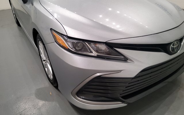 Used 2023 Toyota Camry LE image 8