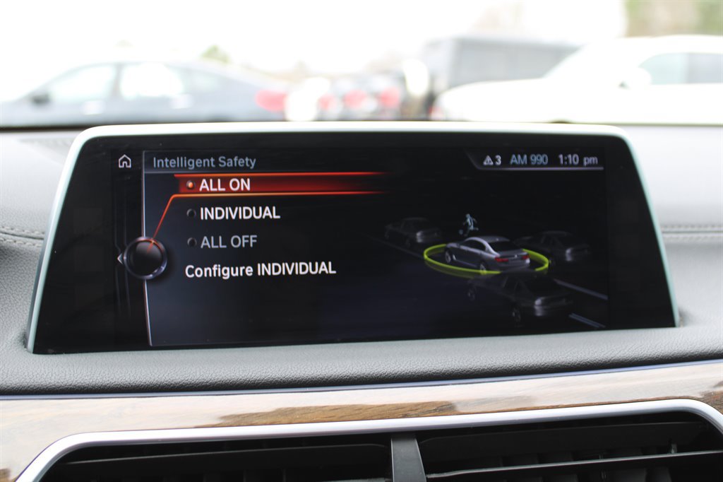 Used 2016 BMW 750i xDrive AWD/4WD image 34