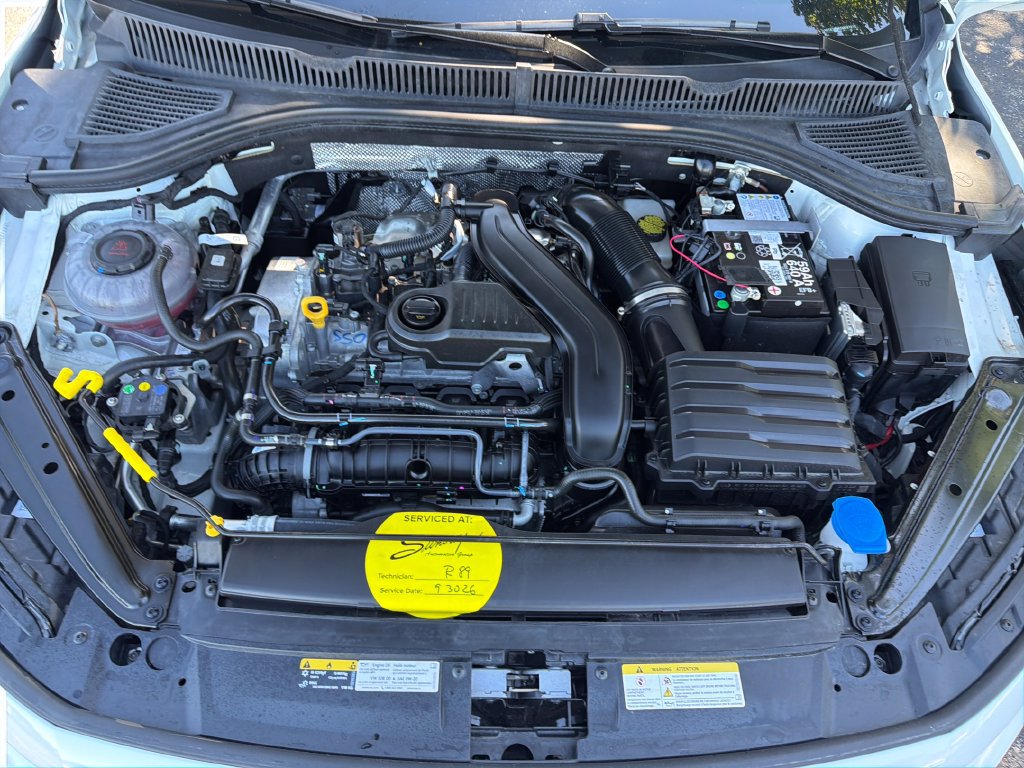 Used 2025 Volkswagen Jetta SE w/ Sunroof Package FWD image 26