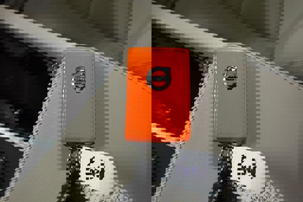 Used 2023 Volvo XC90 B6 Ultimate w/ Protection Package Premier image 33