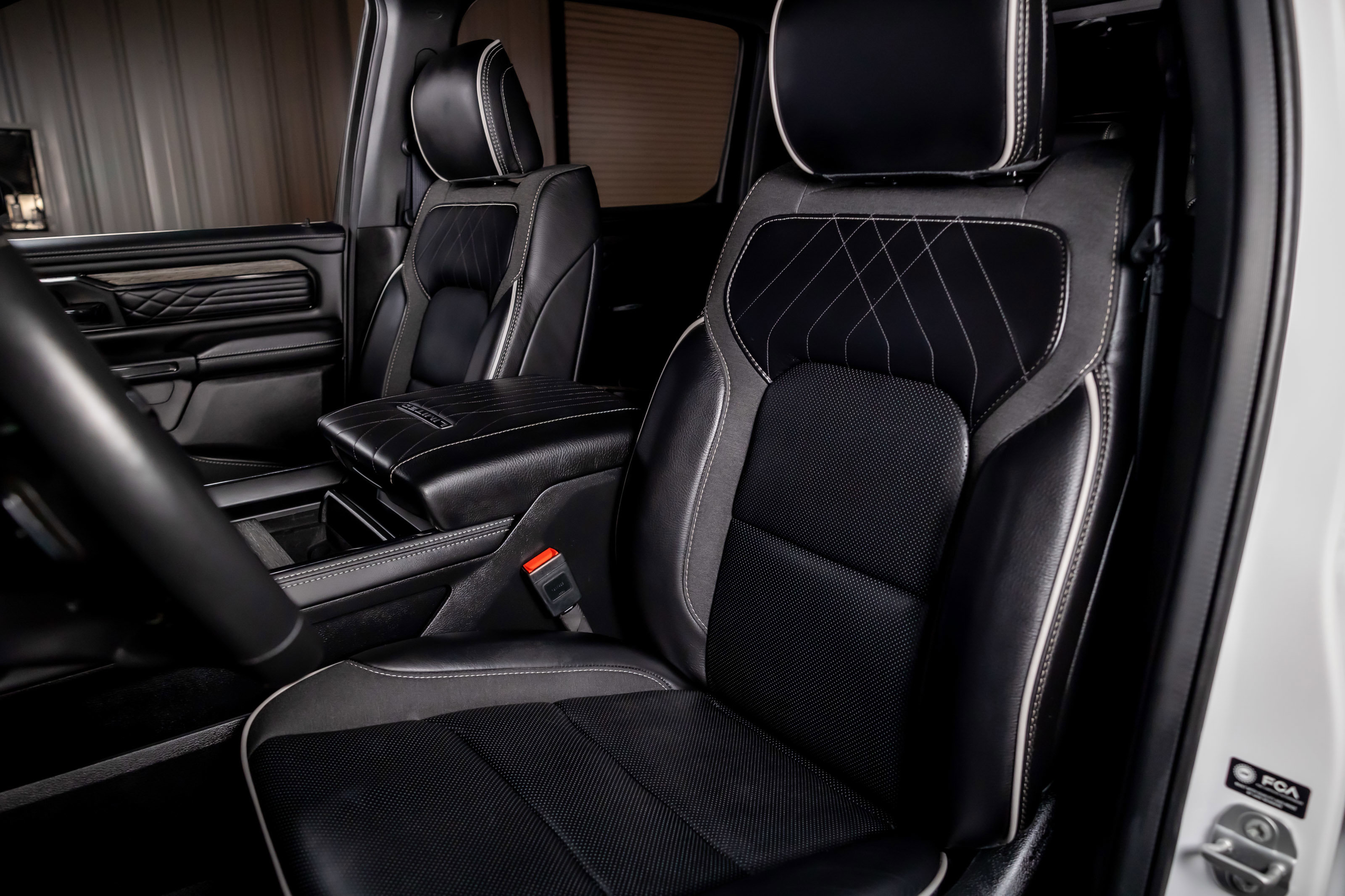 Used 2025 RAM 1500 Limited image 4