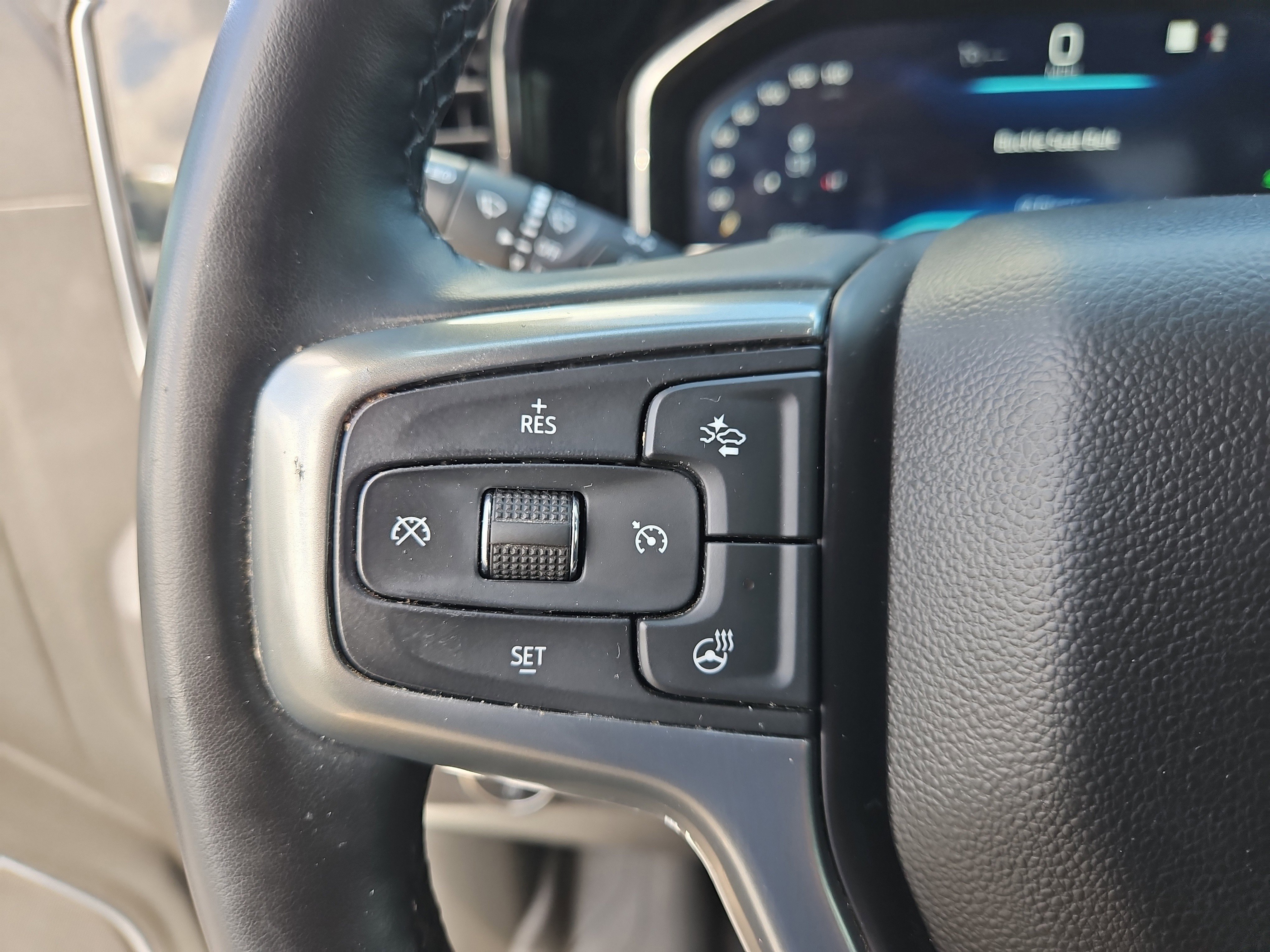 Used 2023 Chevrolet Silverado 1500 LT AWD/4WD image 21