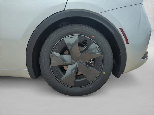 New 2026 Toyota Prius Plug-In Hybrid image 10