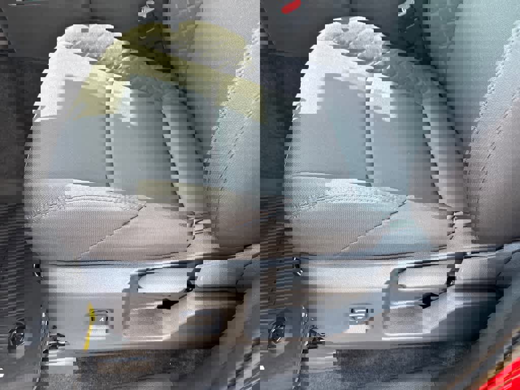 Used 2025 Toyota Tacoma SR5 w/ SR5 Upgrade Package image 22