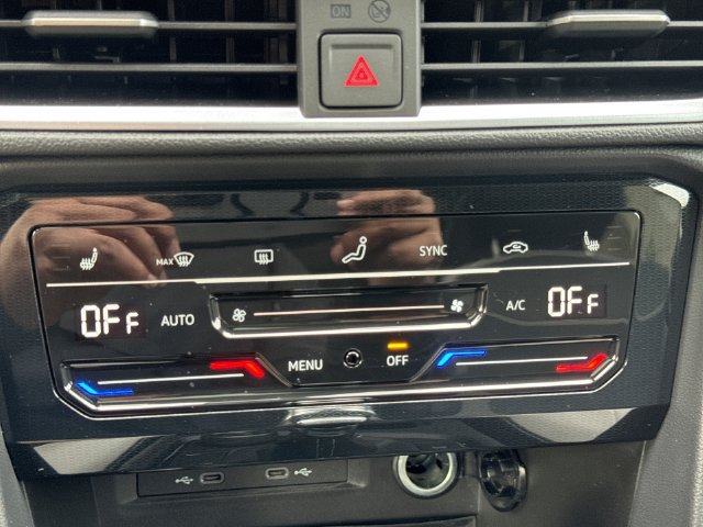 New 2026 Volkswagen Taos SE AWD/4WD image 17