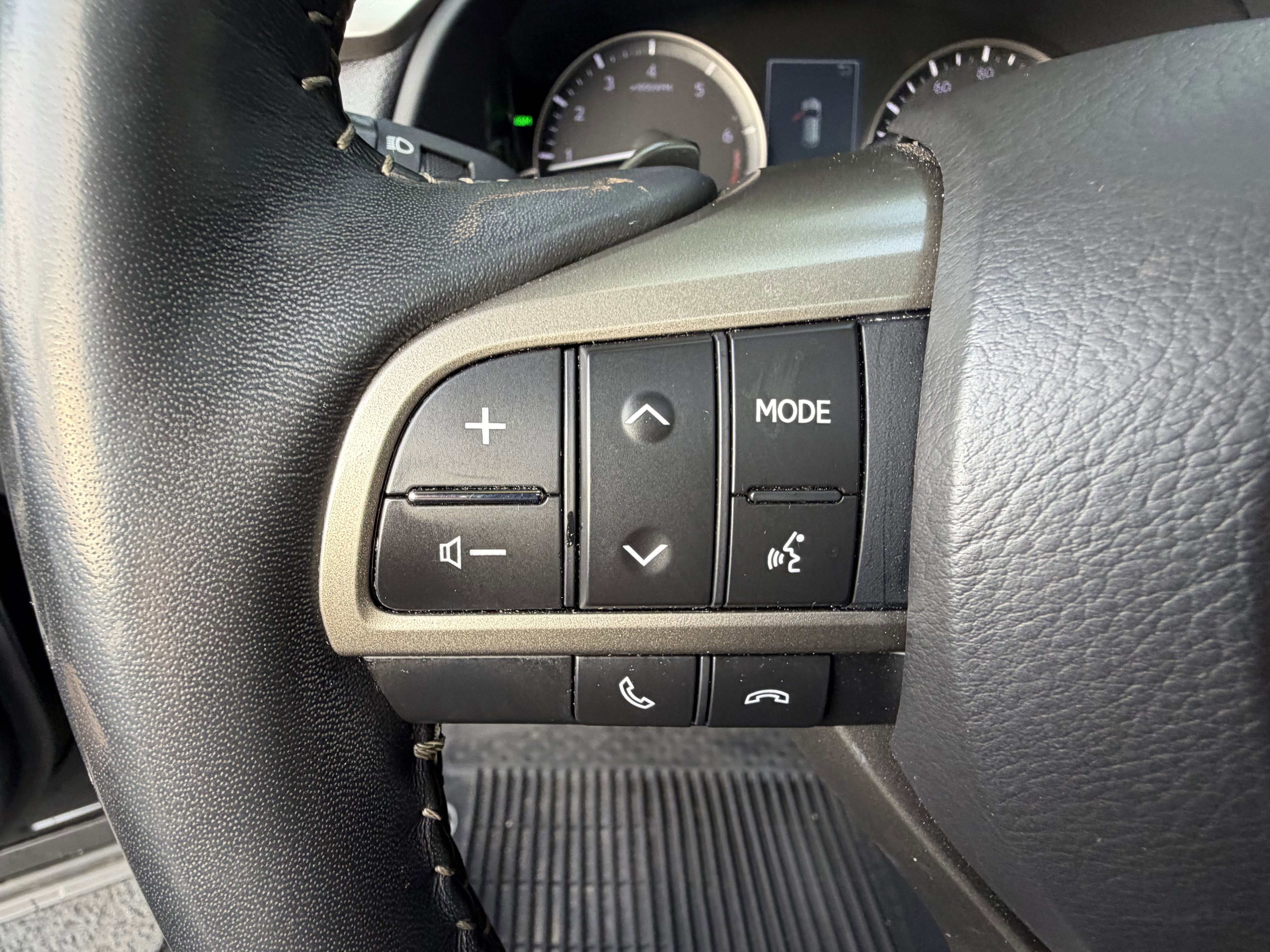Used 2022 Lexus RX 350 FWD w/ Premium Package image 18