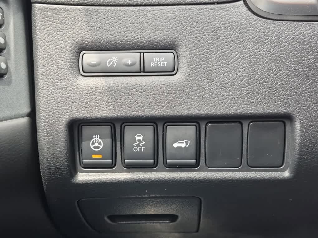 Used 2018 Nissan Murano SL w/ Moonroof Package AWD/4WD image 18