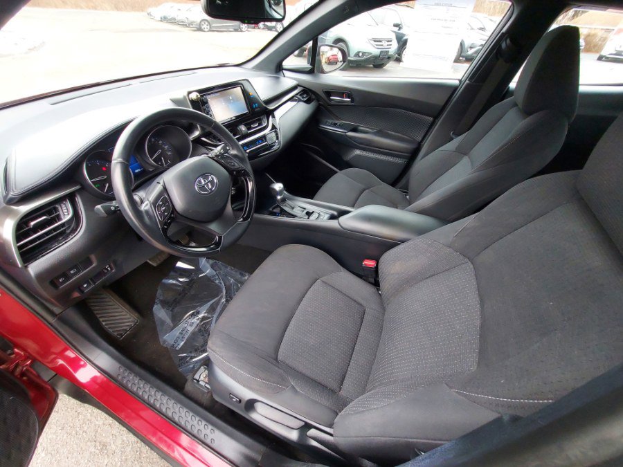 Used 2018 Toyota C-HR image 7