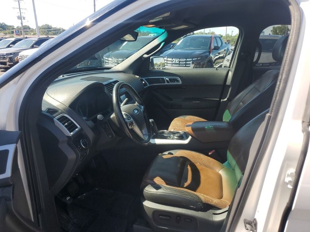 Used 2011 Ford Explorer Limited w/ 302A Rapid Spec Order Code AWD/4WD image 14