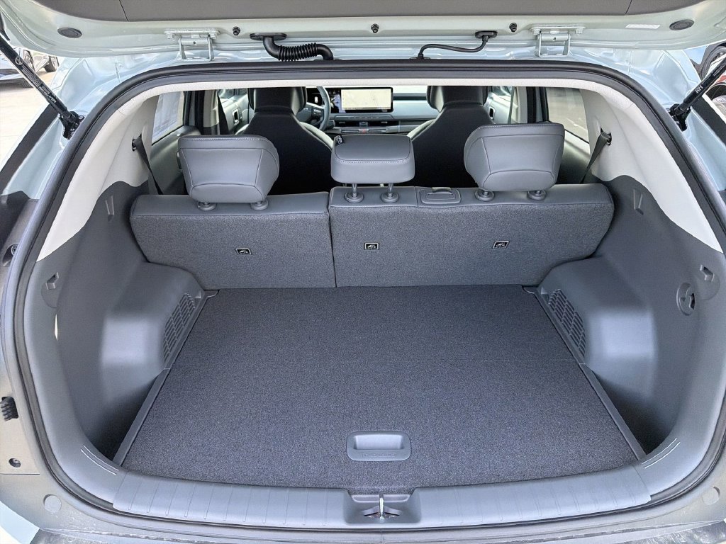 New 2027 Kia EV3 Wind FWD image 22