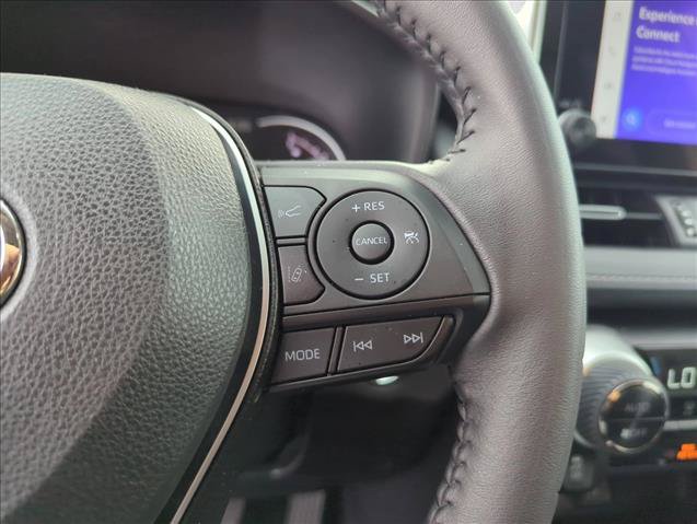 Certified 2025 Toyota RAV4 XLE Premium AWD/4WD image 18