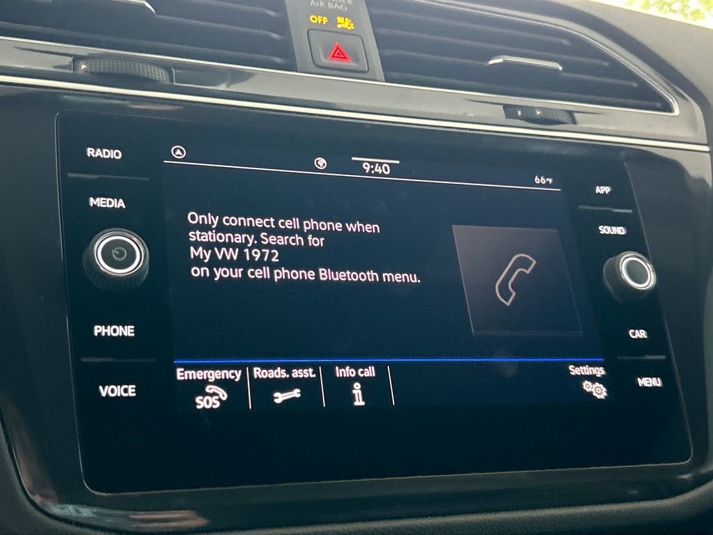 Certified 2024 Volkswagen Tiguan SE R-Line image 23