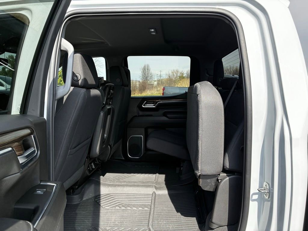 Used 2024 Chevrolet Silverado 1500 LT image 42